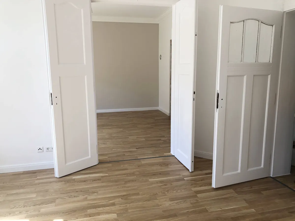 Bornheim, Zimmer mit Altbautüren